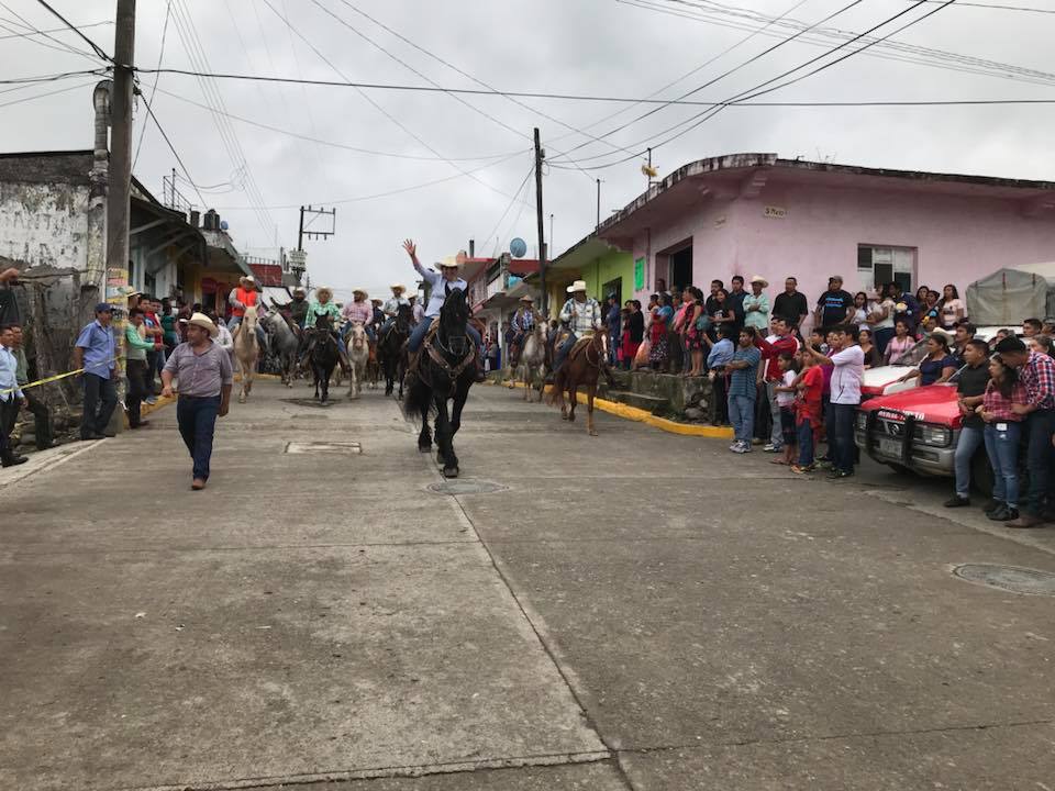 29792742_216453752460308_8436875984933748736_n