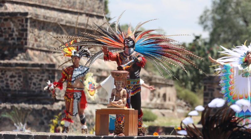Con encendido de fuego nuevo, Teotihuacán ilumina camino a Santiago 2023