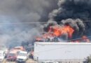 Sofocado incendio en corralón sobre carretera en Rinconada