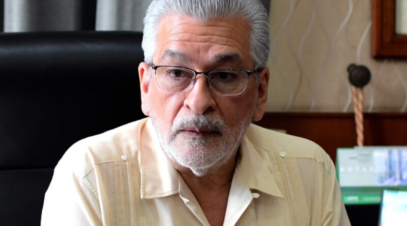 Reconoce Alberto Islas marcha pacífica de estudiantes
