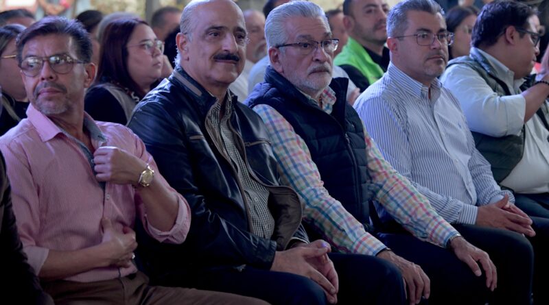 Xalapa, ejemplo de trabajo en equipo: Alberto Islas