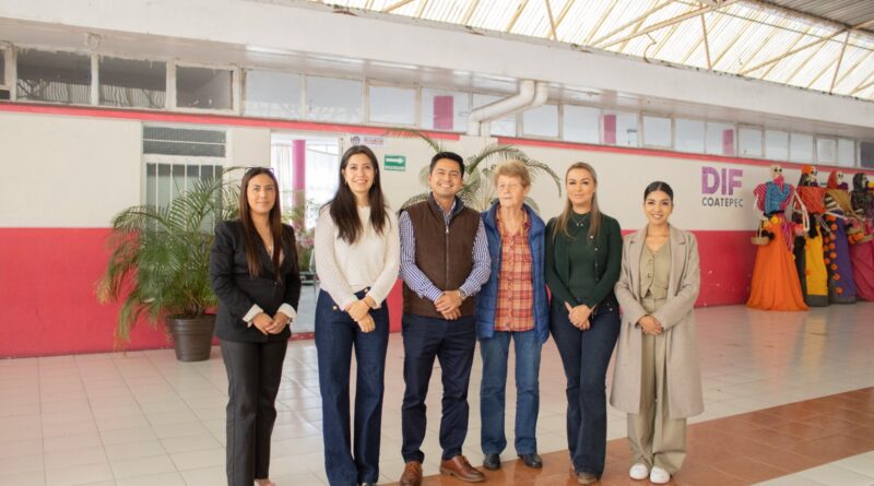 Coatepec fortalece su política social con visita del alcalde al DIF Municipal