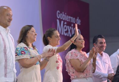 Tenemos una Presidenta de lujo, reitera Rocío Nahle al entregar tarjetas del Bienestar