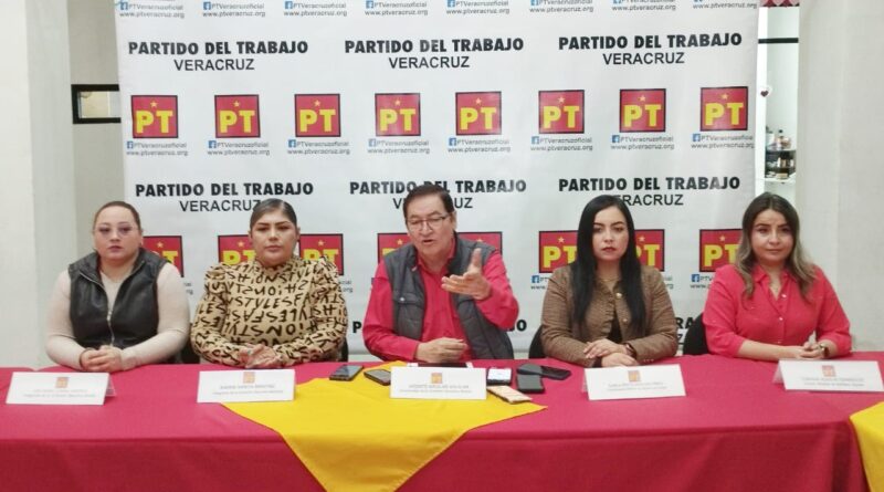 ♻️🚨 ¡Basureros a cielo abierto, una bomba ambiental en Veracruz! PT propone acción inmediata y coordinación total 🌎🔥