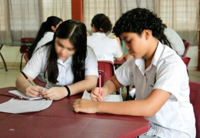 Retornan a las aulas más de 1.6 millones de alumnos en Veracruz
