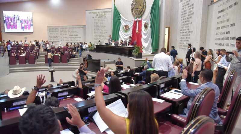 Autoriza Congreso al Poder Ejecutivo la enajenación de aeronaves